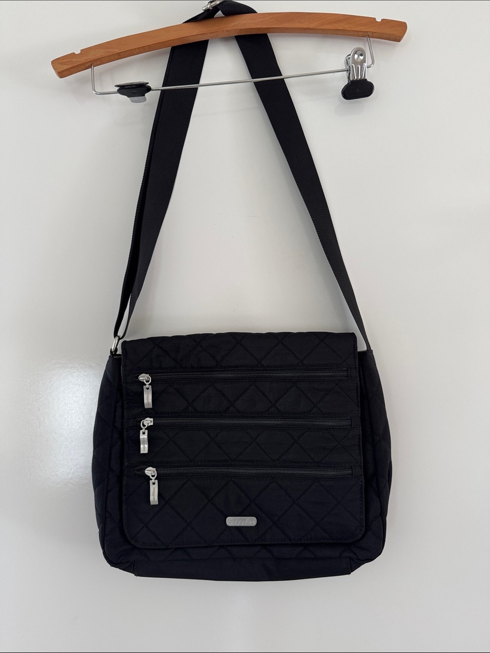 Baggallini Crossbody Quilted Messenger Bag with Padded Divider Black